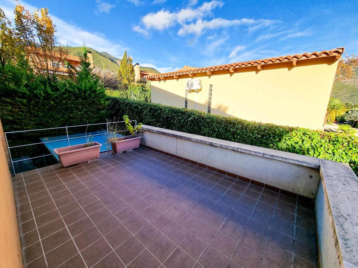 Villa Guara Golf Y Pool Comotucasa Nueno Kültér fotó